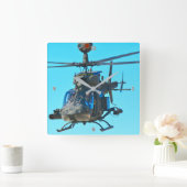 OH-58D KIOWA QUADRATISCHE WANDUHR (Zuhause)