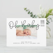 Oh Baby black auf weißer moderner Funky Fun Baby Ankündigung (Stehend Vorderseite)