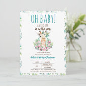 Oh Baby Giraffe A Wild One Safari Animal Floral Einladung (Stehend Vorderseite)