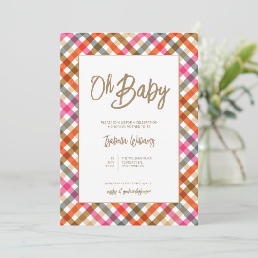 Oh Baby Script Gingham Baby Shower Einladung (Stehend Vorderseite)