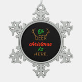 Oh Deer Christmas Celebration Holiday Design Schneeflocken Zinn-Ornament (Vorderseite)