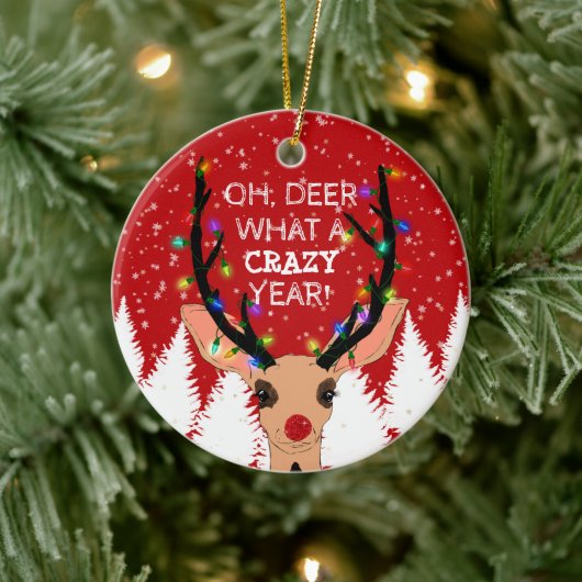 Oh Deer Crazy Year Rentier Lights Weihnachtsschnee Keramik Ornament (Baum)