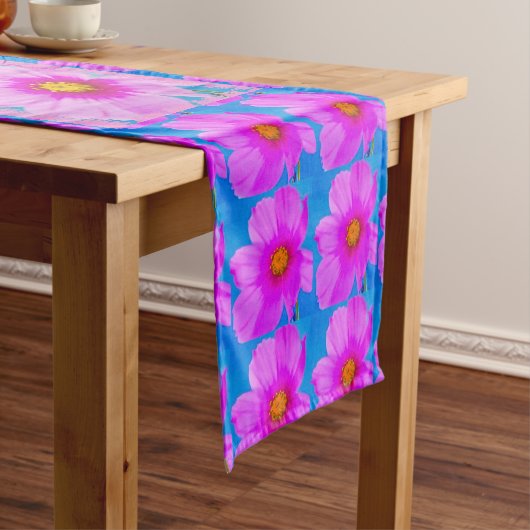 Oh, diese rosa Daisy's Table Runner Kurzer Tischläufer (Beispiel)