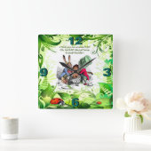 Oh, He'll Fit! 1 Quadratische Wanduhr (Zuhause)