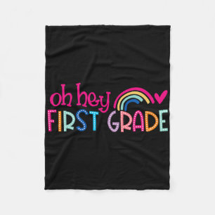 Oh Hey Erste Klasse Regenbogen Glücklicher Erster Fleecedecke