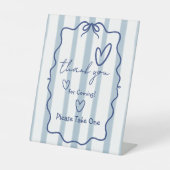 Oh Junge Niedliche Whimsical Blue Stripes Babydusc Sockelschild (Vorderseite)