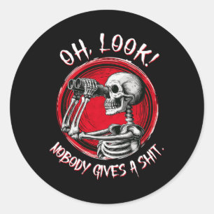 Oh, schau, niemand gibt ein lustiges Halloween-Kos Runder Aufkleber