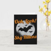 Oh schau Sky Kittens Bat Halloween Bats Karte (Gelbe Blume)