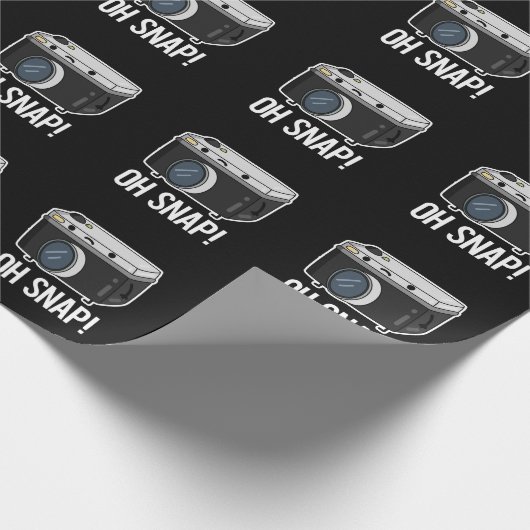 Oh Snap Funny Camera Pub Dark BG Geschenkpapier (Ecke)