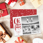 Oh, was Spaß Brush Script Sparkling Stars 3 Foto Feiertagskarte<br><div class="desc">Oh, was Spaß Gruß in gebürstetem weißes Skript und funkelnde Sterne. Eine trendige und stilvolle Weihnachts- / Urlaubskarte mit Multi Foto Collage Card. Moderne Urlaubskarte oder Weihnachtsfotokarte mit 3 Fotos in einfacher Anordnung mit Vorder- und Rückseite. Mit Fett*fa*tin entworfen. Einfach mit eigenen Texten, Fotos oder Bildern anpassen. Für individuelle Anfragen...</div>