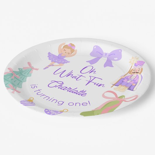 Oh What Fun Purple Nutcracker Birthday Pappteller (Schrägansicht)