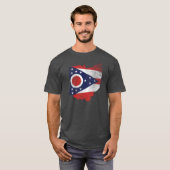 Ohio-Flagge getragen T-Shirt (Vorne ganz)