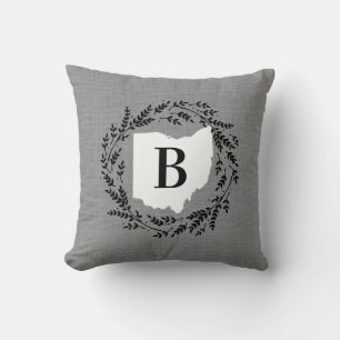 Ohio Rustic Wreath Monogram Throw Kissen