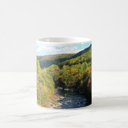 Ohiopyle Fluss im Herbst I Pennsylvania Herbst Kaffeetasse (Mittel)