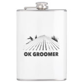 Ok Groomer Skiing Flachmann (Vorderseite)