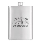 Ok Groomer Skiing Flachmann (Vorderseite)