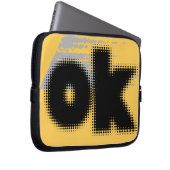 OK Vibes - Simple & Bold" Laptopschutzhülle (Vorne Rechts)