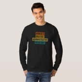 Okayester Assistent der administrativen Professore T-Shirt (Vorne ganz)