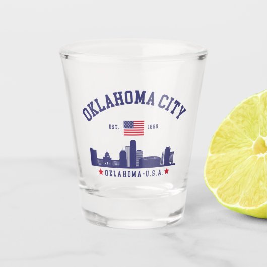 Oklahoma City Flag & Skyline  Schnapsglas (Vorderseite)
