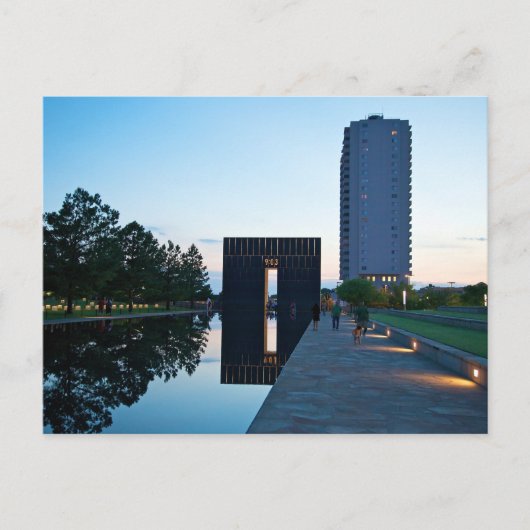 Oklahoma City Reflecting Pool Tor 9:03 Postkarte (Vorderseite)