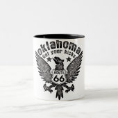 Oklahoma Holen Sie Ihre Kicks Route 66 Sangria Fil Zweifarbige Tasse (Mittel)