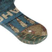 Oklahoma-Staats-Flagge auf altem hölzernem Korn Schneidebrett (Ecke)