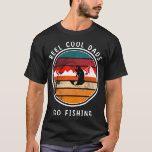 Öko-Angler-Emblem mit Frau in dunkelgrüner Mütze u T-Shirt