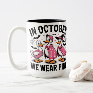 Oktober Wir Tragen Rosa Halloween Enten Zweifarbige Tasse
