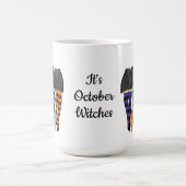 Oktoberhexen - Drei Hexen und zwei Katzen Kaffeetasse (Mittel)