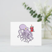 Oktopus mit trinkender Tasse Postkarte (Stehend Vorderseite)