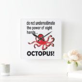 Oktopus unter dem Meereswolken Quadratische Wanduhr (Zuhause)