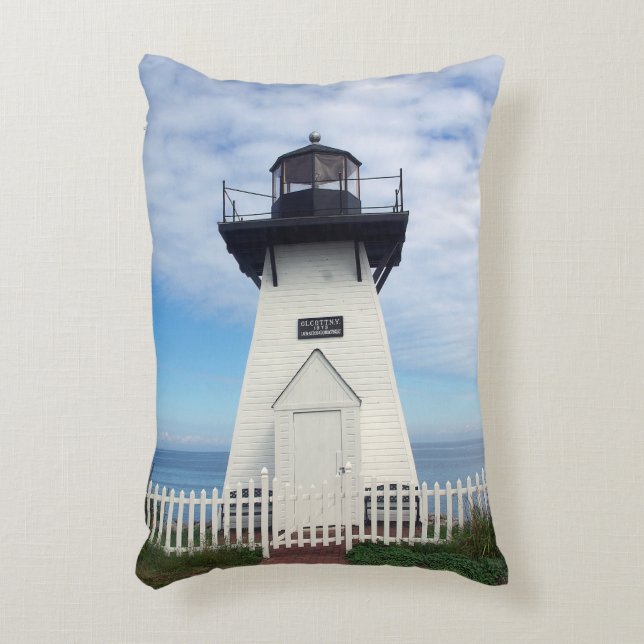 Olcott Lighthouse Akzent Kissen (Vorderseite(Vertikal))