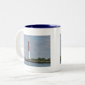"Old Barney" Barnegat Lighthouse LBI NJ Zweifarbige Tasse (Vorderseite Links)