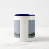 "Old Barney" Barnegat Lighthouse LBI NJ Zweifarbige Tasse (Mittel)