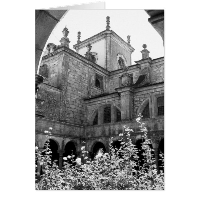 Old Courtyard Schwarz & Weiß Foto (Vorne)