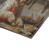 Old English Sheepdog Cooking in Kitchen Schneidebrett (Ecke)