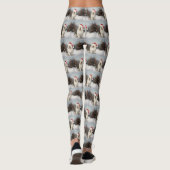 Old English Sheepdog in Snow Christmas Leggings (Rückseite)