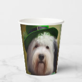 Old English Sheepdog in St. Patrick's Day Dress Pappbecher (Rückseite)