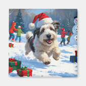 Old English Sheepdog läuft in Snow Weihnachtshut Magnet (Vorne)