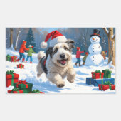 Old English Sheepdog läuft in Snow Weihnachtshut Rechteckiger Aufkleber (Vorderseite)