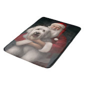 Old English Sheepdog mit Weihnachtsmann feierlich Badematte (Schrägansicht)