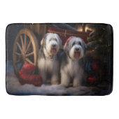 Old English Sheepdog Snowy Sleigh Weihnachtsdekor Badematte (Vorderseite)