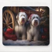Old English Sheepdog Snowy Sleigh Weihnachtsdekor Mousepad (Vorne)