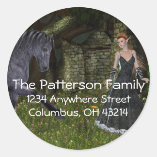 'Old Friends' ~ Elf & Black Horse Address Labels Runder Aufkleber