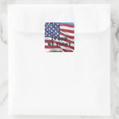 Old Glory in GOD Wir vertrauen USA Flag Patriot Au Quadratischer Aufkleber (Tasche)