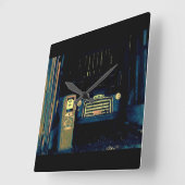 Old GMC Farm Truck Quadratische Wanduhr (Winkel)