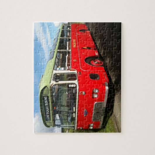 Old Macbraynes Bus auf der Insel Bute Puzzle (Vertikal)