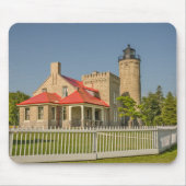 Old Mackinac Lighthouse in Mackinaw City, MI Mousepad (Vorne)
