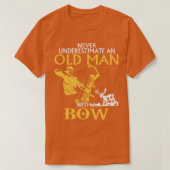 Old Man Archery Compound Bow Deer Elk Big Game Hun T-Shirt (Design vorne)