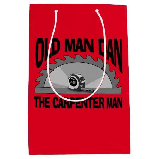 Old Man Dan Carpenter Man Lumber Builder Funny Mittlere Geschenktüte (Vorderseite)